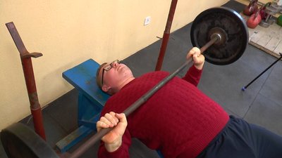 Підіймає до 20 тонн за тренування: сватівський гирьовик став кращим спортсменом району Підіймає до 20 тонн за тренування: сватівський гирьовик став кращим спортсменом району