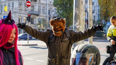 Страшенно красиві. Як пройшов Геловін у Києві. Фоторепортаж Страшенно красиві. Як пройшов Геловін у Києві. Фоторепортаж