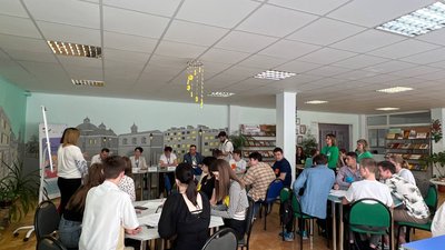 У Тернополі підлітки змагалися за мікрогрант для соціальних проєктів У Тернополі підлітки змагалися за мікрогрант для соціальних проєктів