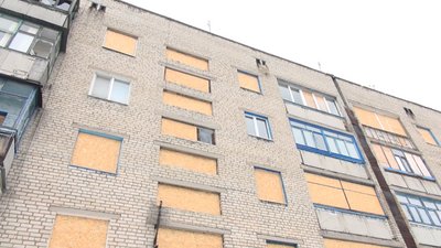 "Четвертий снаряд був наш". Як живуть люди у сірій зоні "Четвертий снаряд був наш". Як живуть люди у сірій зоні