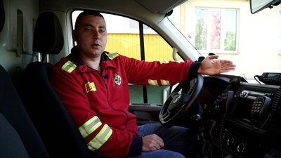 Лікарку з Чернігова, що працювала під обстрілами нагородив Зеленський Лікарку з Чернігова, що працювала під обстрілами нагородив Зеленський
