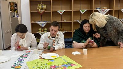 Веснянки, писанки та продуктовий кошик: яких традицій дотримувалися жителі Дніпропетровщини на Великдень Веснянки, писанки та продуктовий кошик: яких традицій дотримувалися жителі Дніпропетровщини на Великдень