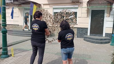 У Сумах створюють патріотичну фотозону для містян У Сумах створюють патріотичну фотозону для містян