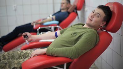 Військові здалють кров у Лікарні святого Мартина у Мукачеві Військові здалють кров у Лікарні святого Мартина у Мукачеві