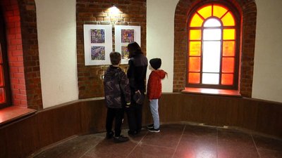 "Незламні українки": у Житомирі відкрили виставку десятирічної Марти Грицанюк "Незламні українки": у Житомирі відкрили виставку десятирічної Марти Грицанюк