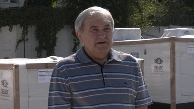 Французька волонтерка передала 16 генераторів для медичних та соціальних закладів Дніпропетровщини Французька волонтерка передала 16 генераторів для медичних та соціальних закладів Дніпропетровщини