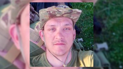 Сьогодні 27 жовтня на Чернігівщині в останню путь провели дев'ятьох військовослужбовців Збройних Сил України Сьогодні 27 жовтня на Чернігівщині в останню путь провели дев'ятьох військовослужбовців Збройних Сил України