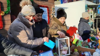 У Херсоні провели благодійну акцію "ДоброДар", щоб зібрати гроші на лікування дітей У Херсоні провели благодійну акцію "ДоброДар", щоб зібрати гроші на лікування дітей