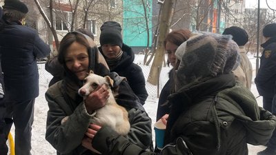 У Франківську на вулиці Миколайчука горить квартира у багатоповерхівці. Людей евакуювали У Франківську на вулиці Миколайчука горить квартира у багатоповерхівці. Людей евакуювали