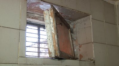 Черкащани просять відремонтувати гуртожиток
