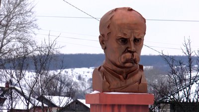 Історії пам'ятників Тарасу Шевченку у Сватівській громаді Історії пам'ятників Тарасу Шевченку у Сватівській громаді