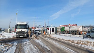 Деблокований кордон. Репортаж із пункту пропуску "Рава-Руська-Хребене"