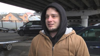 "Водії чекають до останнього, до першого снігу": на шиномонтажах у Луцьку – черги "Водії чекають до останнього, до першого снігу": на шиномонтажах у Луцьку – черги