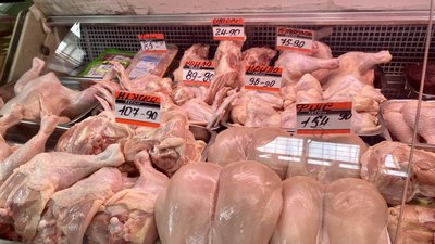 Ціни на м’ясо: чи подорожчала свинина та курятина на житомирському ринку Ціни на м’ясо: чи подорожчала свинина та курятина на житомирському ринку