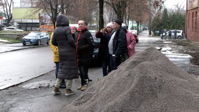 У Рівному в одному з будинків облаштовують окремий вхід для муніципальної варти. ОСББ має питання У Рівному в одному з будинків облаштовують окремий вхід для муніципальної варти. ОСББ має питання