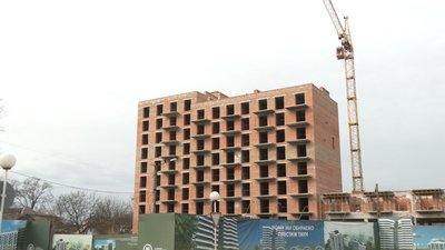 До 150 інвесторів M Group Development протестували через зупинку будівництва житла у Франківську До 150 інвесторів M Group Development протестували через зупинку будівництва житла у Франківську