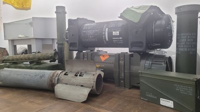 Виставка "Три Е": у Рівному експонують речі, які потрапили в музей з початку повномасштабного вторгнення Виставка "Три Е": у Рівному експонують речі, які потрапили в музей з початку повномасштабного вторгнення