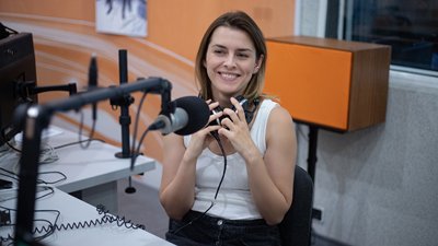 Катя Царик: "Кліпмейкеру починати знімати кіно дуже страшно" Катя Царик: "Кліпмейкеру починати знімати кіно дуже страшно"
