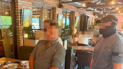 обіцяв перевести в тил