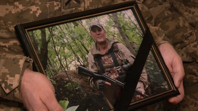 У Луцьку попрощалися з трьома загиблими військовослужбовцями У Луцьку попрощалися з трьома загиблими військовослужбовцями