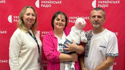 Журналістка Світлана Кравінська, Людмила Рожківська і Борис Харченко