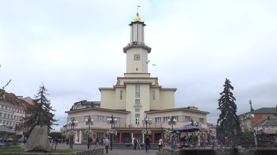 Франкові місця у Станиславові. В які будівлі і чому навідувався письменник Франкові місця у Станиславові. В які будівлі і чому навідувався письменник