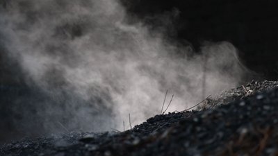 Дим від спалювання шин Дим від спалювання шин