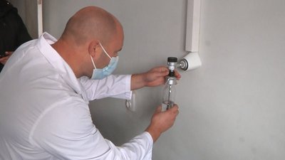 Як працює нове відділення з кисневими точками у коронавірусному шпиталі на Волині Як працює нове відділення з кисневими точками у коронавірусному шпиталі на Волині