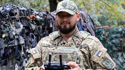 Від діджея до інструктора БпЛА: бойова історія прикордонника з Волині на псевдо «SEVEN» Від діджея до інструктора БпЛА: бойова історія прикордонника з Волині на псевдо «SEVEN»