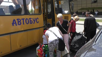 До Запоріжжя прибула евакуаційна колона з жителями Оріхова
