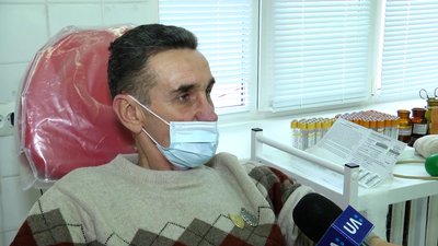 Рекордсмен області серед донорів: житомирянин Сергій Ващенко за 28 років здав понад 100 літрів крові Рекордсмен області серед донорів: житомирянин Сергій Ващенко за 28 років здав понад 100 літрів крові
