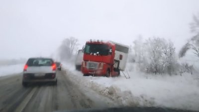 Затори та ДТП: ситуація на дорогах Івано-Франківщини Затори та ДТП: ситуація на дорогах Івано-Франківщини