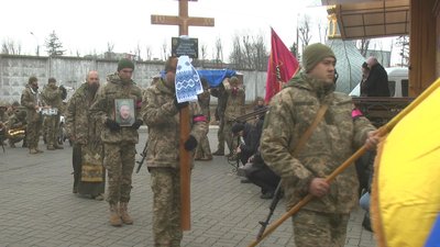 Прощались з воїном у Свято-Георгіївському храмі, 23 листопада 2023, Хмельницький Прощались з воїном у Свято-Георгіївському храмі, 23 листопада 2023, Хмельницький