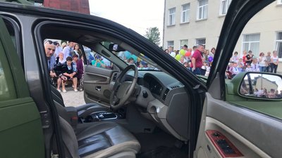 На Тернопільщині школярі зібрали гроші на авто для ЗСУ