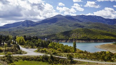 Ізобільненське водосховище у Криму