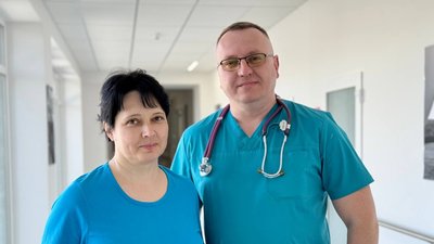 Людмила Сидорук і торакальний хірург Тарас Мельничук