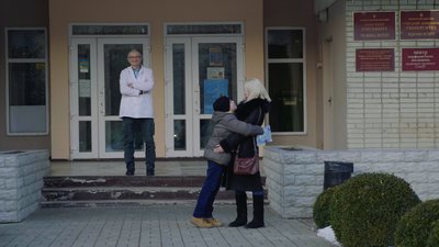 "Подивитись на бактерії під мікроскопом": 9-річний автор дитячих книжок із Сум здійснив свою мрію "Подивитись на бактерії під мікроскопом": 9-річний автор дитячих книжок із Сум здійснив свою мрію