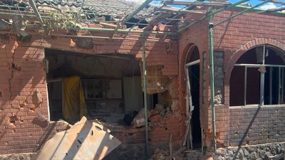 розбитий будинок, атака на Нікопольщину, обстріли РФ