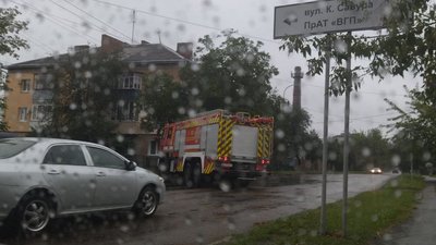 Наслідки грози на Волині: підтоплені будівлі та п'ять пожеж від блискавок