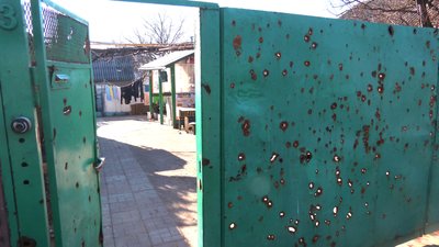 "Снайпер убив людину": як село на Харківщині за 10 км від Росії п'ять місяців жило в окупації "Снайпер убив людину": як село на Харківщині за 10 км від Росії п'ять місяців жило в окупації