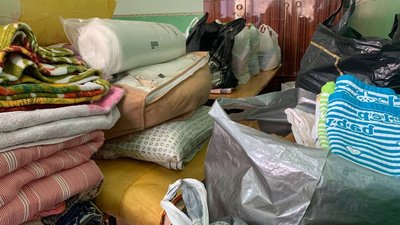 Постільна білизна та рушники Постільна білизна та рушники