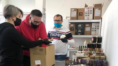 Багатодітним львівським сім’ям подарували святкові набори