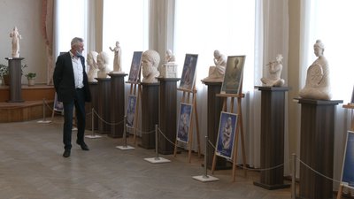 "Верховенство духу": на Рівненщині експонують роботи скульптора Олексія Леонова