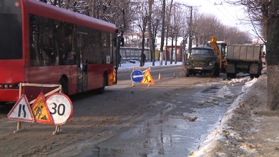У Житомирі через прорив труби знизили тиск подачі води у 20 багатоповерхівках