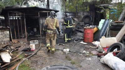 В Одесі горіли гаражі, травмованих немає В Одесі горіли гаражі, травмованих немає