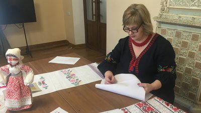 У Житомирі запрацювала "Школа автентичної поліської вишивки" У Житомирі запрацювала "Школа автентичної поліської вишивки"