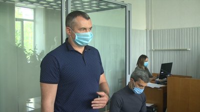 Під варту в залі суда - в Миколаєві обрали запобіжний поліцейським з Вітовського району