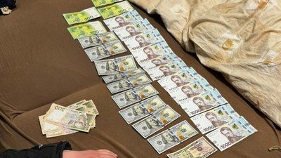 40 тис. грн хабаря: у Сумах чиновнику повідомили про підозру