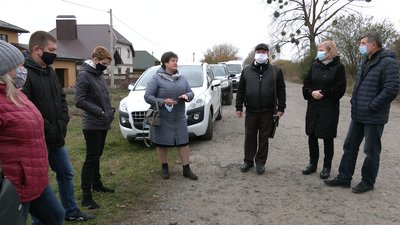 На Рівненщині люди вимагають включити дорогу у програму "Велике будівництво" На Рівненщині люди вимагають включити дорогу у програму "Велике будівництво"