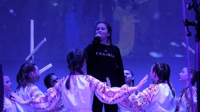 діти, ЗСУ, перфоманс, гроші, віірші діти, ЗСУ, перфоманс, гроші, віірші